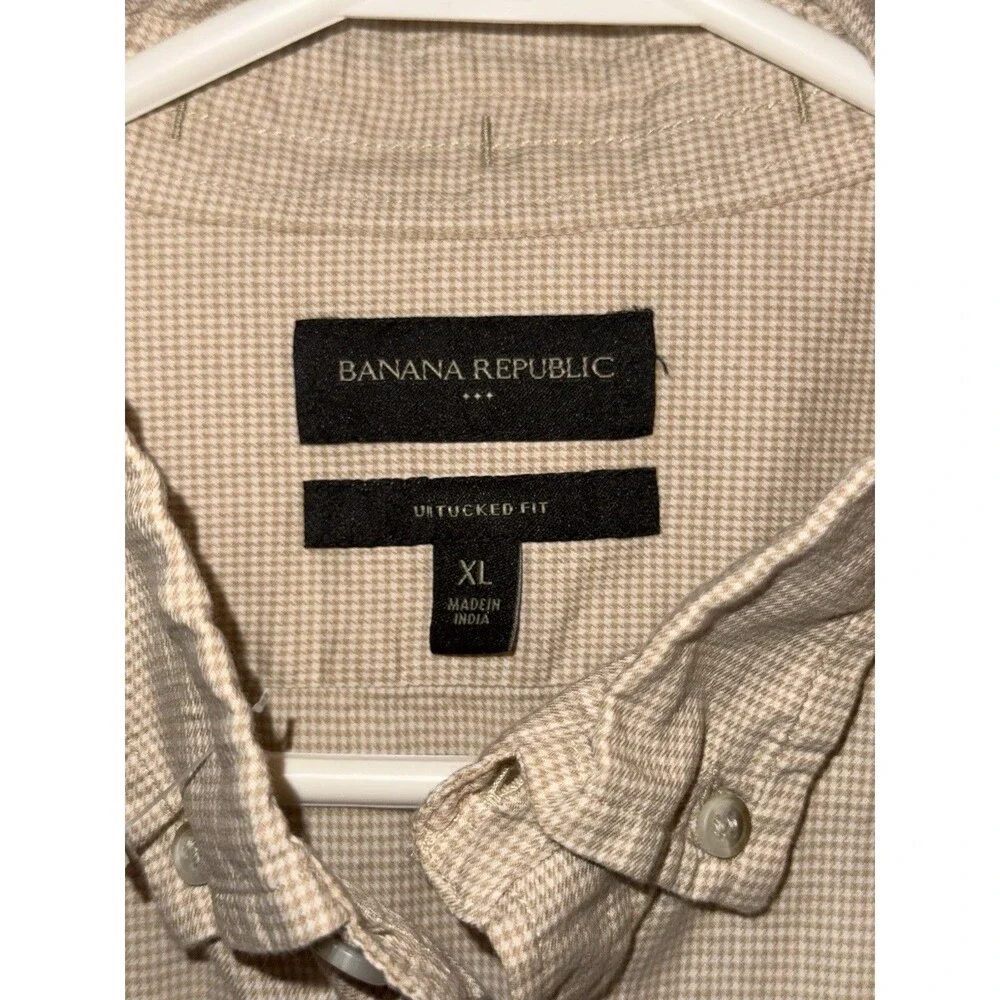 Banana Republic Mens XL Untucked Fit Tan Check Long Sleeve Button Down Shirt